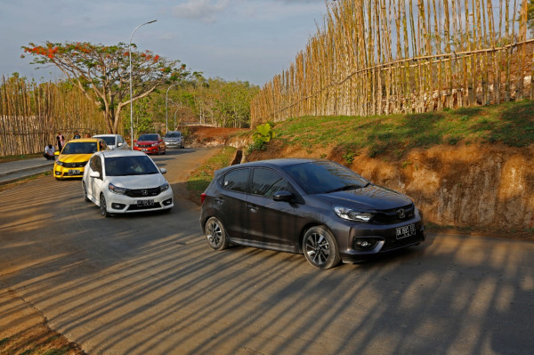 Kalahkan Avanza, Mobil ini Balik Lagi Jadi Mobil Paling Laris di Indonesia di 2022