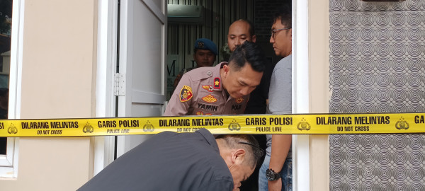 Geledah 3 Rumah Alex Bonpis di Kampung Bahari, Polisi Temukan Senjata Api