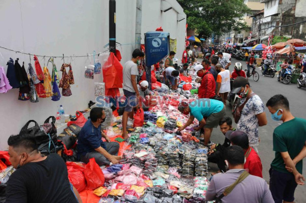 5 Pasar Legendaris di Jakarta, Nomor 3 Pusat Grosir Tertua dan Terbesar