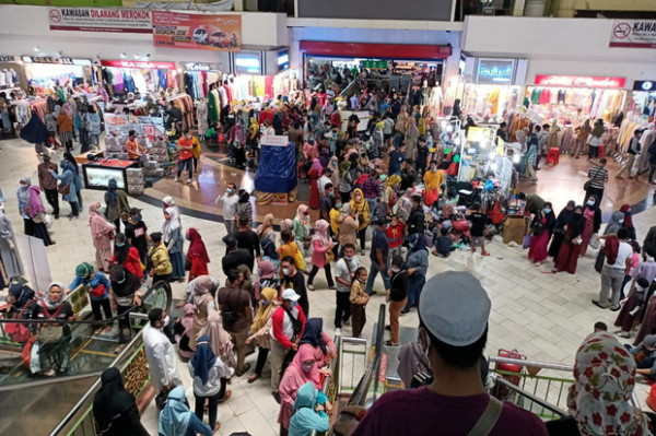 5 Pasar Legendaris di Jakarta, Nomor 3 Pusat Grosir Tertua dan Terbesar