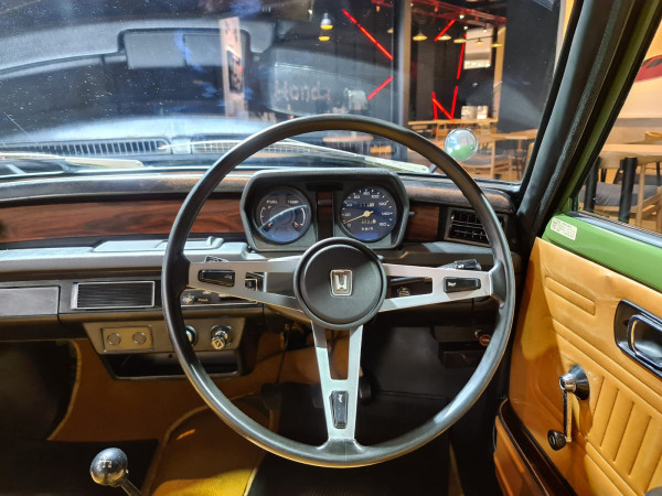 Bikin Nostalgia, Honda Civic Generasi Pertama Dipamerkan di Dreams Cafe Jakarta