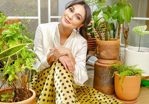 10 Artis Indonesia yang Betah dengan Status Single di Usia 35 Tahun ke Atas