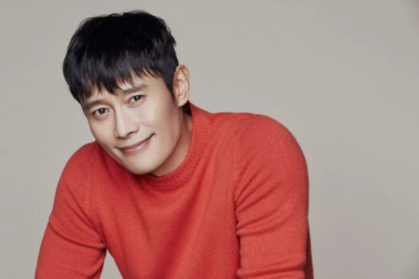 7 Artis Korea yang Punya Suara Berat, Seksi Bikin Meleleh