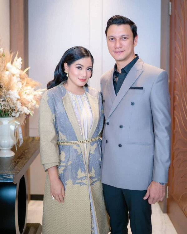 5 Artis Indonesia Menikah dengan Idolanya, Nomor 3 Naksir Sejak SMP
