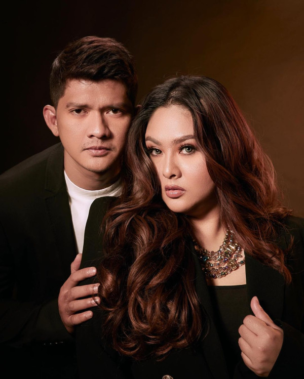 5 Artis Indonesia Menikah dengan Idolanya, Nomor 3 Naksir Sejak SMP