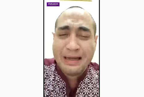 Ferry Irawan Bersimpuh Memohon Ampun di Hadapan Venna Melinda: Abi Bukan Orang Jahat