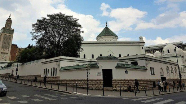 7 Masjid Terindah di Eropa, Wisata Religi yang Menarik di Luar Negeri