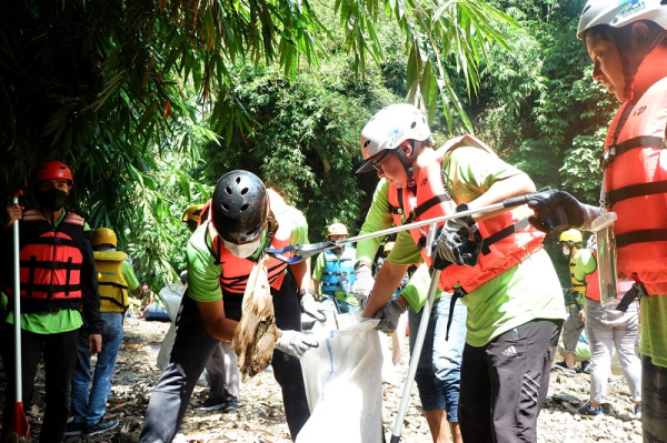 Pertamina Hulu Rokan dan KLHK Gelar Aksi Susur Sungai dan Gerakan Bersih Sungai Ciliwung