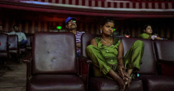 Tak Kenal Bosan! Bioskop India Ini Putar Film Sama Tiap Hari selama 27 Tahun