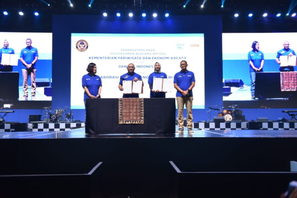 Kembangkan Desa Wisata di 7 Provinsi, Danone Teken MoU dengan Kemenparekraf