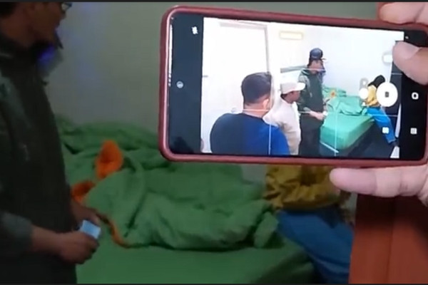 5 Pasangan Mesum Kepergok Satpol PP saat Lepas Baju di Kamar Kafe