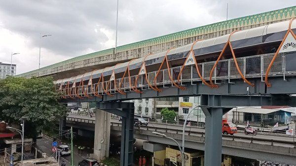 Skywalk Kebayoran Rp52 Miliar Berguncang saat Peresmian, Kadis Bina Marga: Memang Didesain Elastis