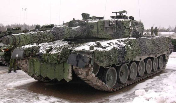 Tank Stridsvagn 122 Swedia Macan Tutul Terbaik untuk Ukraina, Rusia Waspadai Bom Nuklir Kotor