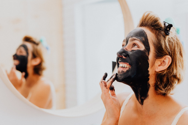 7 Mitos tentang Skincare atau Perawatan Kulit yang Wajib Kamu Tahu