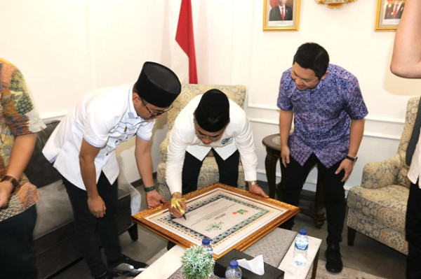 Sasa Santan dan PBNU Berkomitmen Sehatkan Santri Indonesia melalui Program Santan Sehat, Santri Sehat