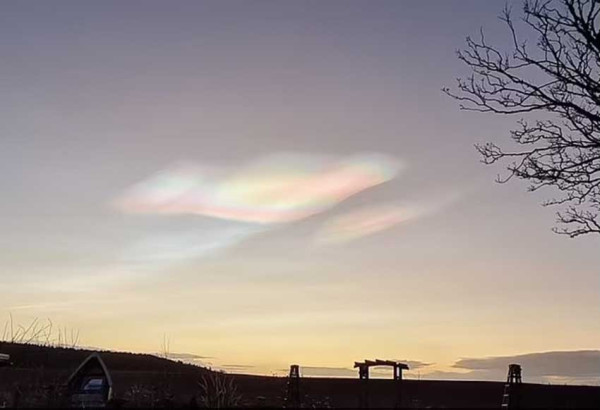Fenomena Langka Awan Nacreous yang Dijuluki Induk Mutiara, Berwarna Indah tapi Berbahaya