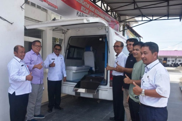 Pemkab Nias Barat Sambut Hangat Driver Mobil Ambulance Milik PMNBI