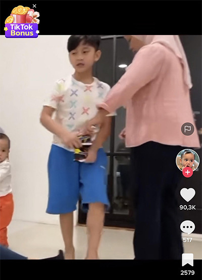 Sikap Rafathar pada Suster Rini Jadi Sorotan, Bikin Netizen Miris