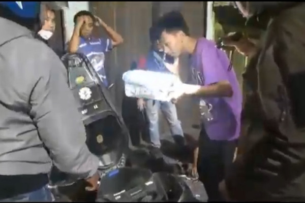 Gagalkan Tawuran, Polisi Tangkap 2 Pemuda Bawa Alat Isap Sabu