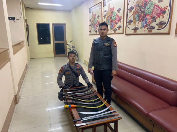 Ditangkap Polisi di Jakpus, 31 Remaja Bersenjata Tajam Ngaku Lagi Reuni