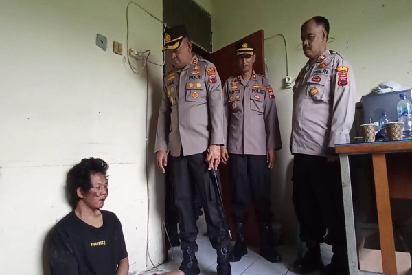 Sadis! Pasutri di Kendal Dianiaya Tetangga Sendiri, 1 Tewas