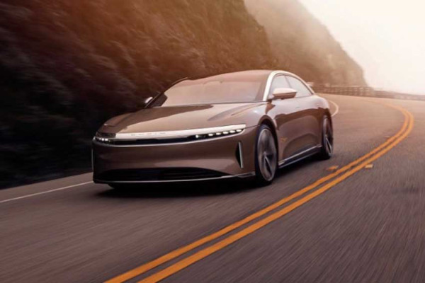 10 Mobil Listrik dengan Daya Tempuh Terjauh, Tesla Masih Mendominasi