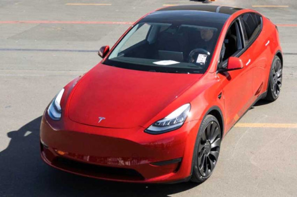 10 Mobil Listrik dengan Daya Tempuh Terjauh, Tesla Masih Mendominasi