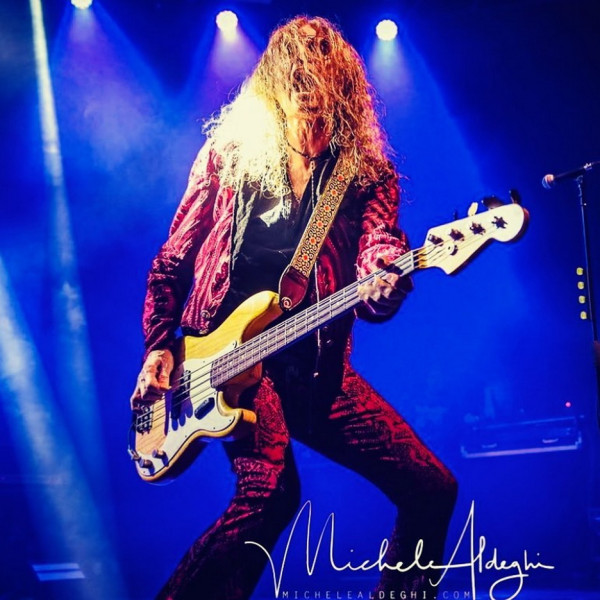 Rayakan 50 Tahun Album Burn Deep Purple, Glenn Hughes Akan Gelar Konser Solo