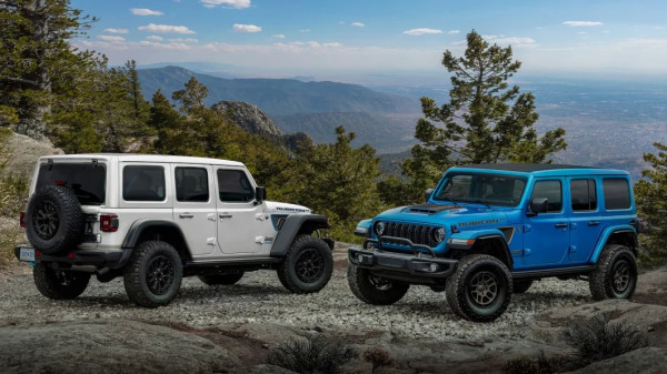Bukan Mainan Orang Kaya Biasa, Jeep Rubicon Anniversary Dijual Cuma 150 Unit