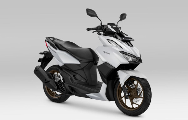 Simak 4 Perbedaan Honda Vario 160 Varian CBS dan ABS, Sudah Tahu Belum?