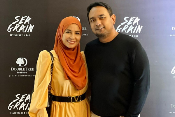 5 Artis Indonesia yang Menikahi Janda, Ada yang Beda Usia 17 Tahun