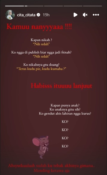 Unggah Buku Nikah, Cita Citata: Kapan Nikah? Nih Udah