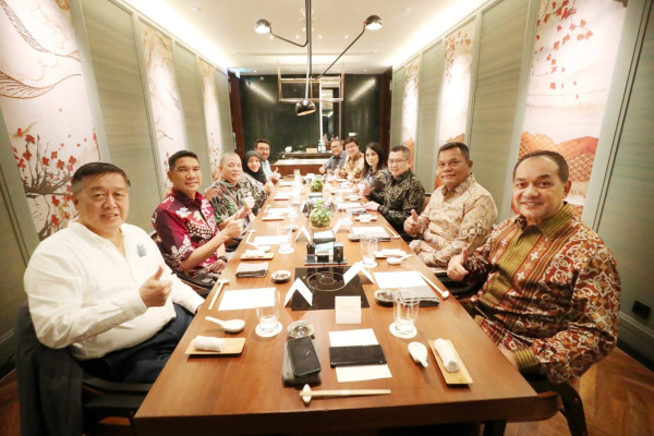 Hary Tanoe dan Wakil Perdana Menteri Malaysia Bertemu Bahas Kerja Sama Internet TV