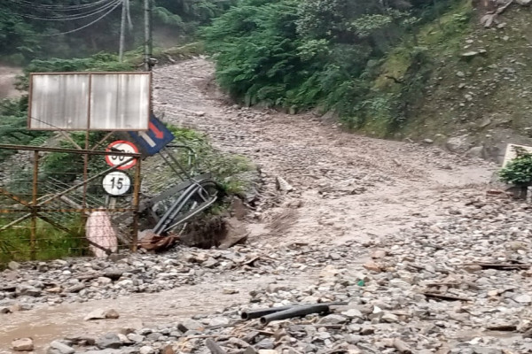 Freeport Papua Diterjang Banjir dan Longsor, 13 Pekerja Terjebak di Area Tambang