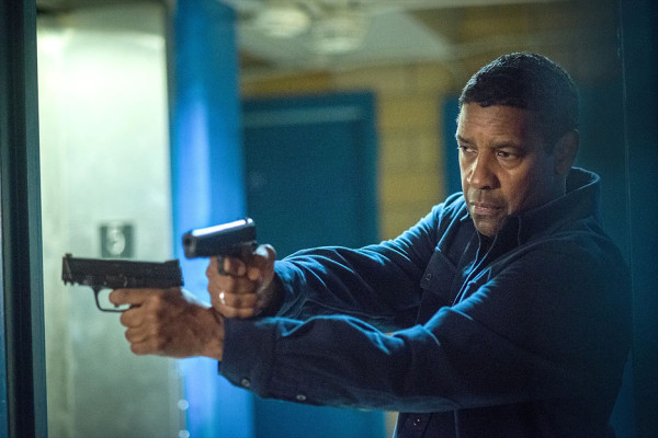 10 Karakter One Man Army Paling Badass di Film Action