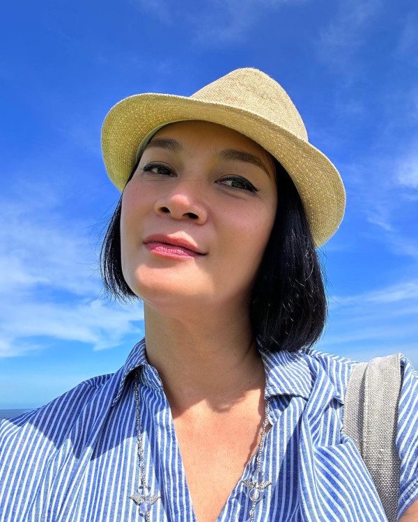 5 Artis Indonesia Terlihat Cantik dan Awet Muda di Usia 50 Tahun, Nomor 3 Seperti Kakak Adik dengan Anak