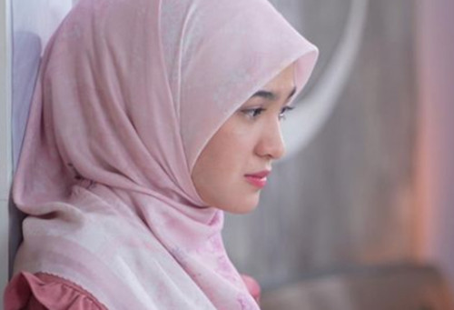 6 Artis Ini Putuskan Berhijab saat Ada di Puncak Karier, Nomor 4 Sempat Dilema