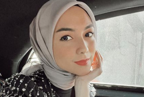 6 Artis Ini Putuskan Berhijab saat Ada di Puncak Karier, Nomor 4 Sempat Dilema