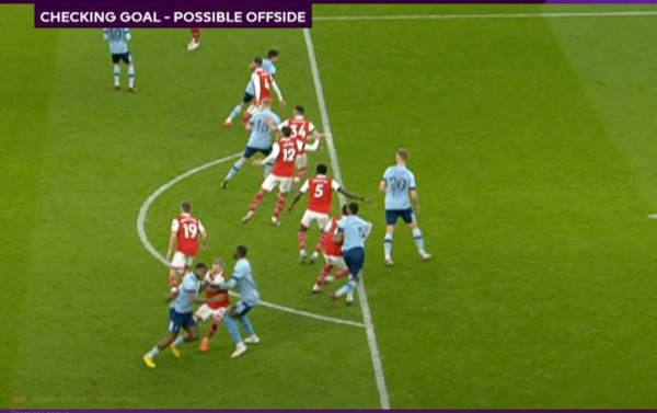 Arsenal Rugi! PGMOL Akui Gol Krusial Brentford Tidak Sah karena Offside