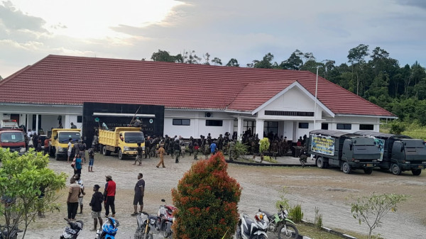 Masih Didata, Pengungsi Warga Paro Korban Teror KKB Belum Dapat Bantuan