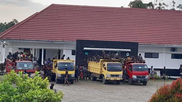 Masih Didata, Pengungsi Warga Paro Korban Teror KKB Belum Dapat Bantuan