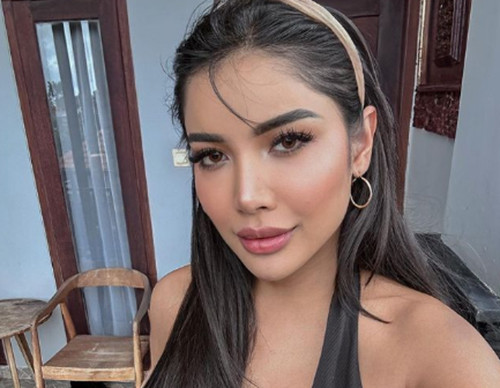 6 Artis Indonesia yang Merupakan Transgender, Nomor Terakhir Masih Malu-Malu Mengakui