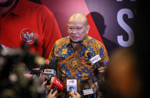 Perbandingan Prestasi Erick Thohir dan LaNyalla Mattalitti di Dunia Sepak Bola