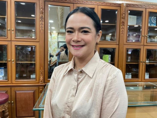 5 Artis Indonesia yang Bercerai dan Tak Diberi Nafkah Anak oleh Mantan Suami, Nomor Terakhir Ditinggal Begitu Saja