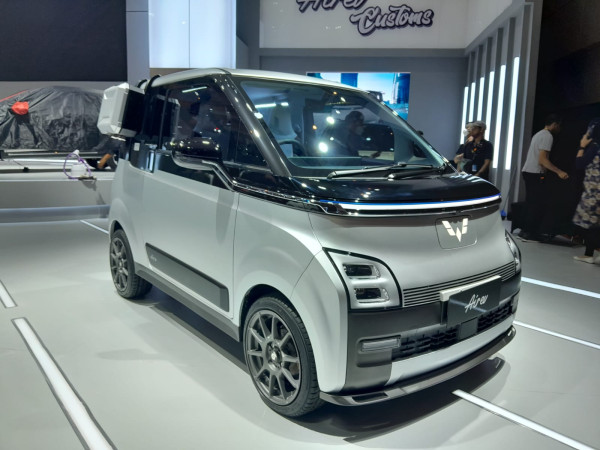 Unik! Mirip Motor Touring, Wuling Air ev Kini Dilengkapi Side Box