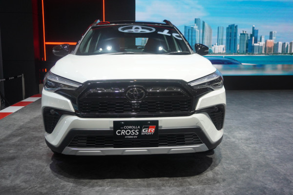 Corolla Cross Hybrid GR Sport Rp61 Juta Lebih Mahal Dibanding Versi Biasa, Apa Bedanya?