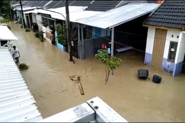 Sungai Babon Demak Meluap, Ratusan Rumah Terendam Banjir