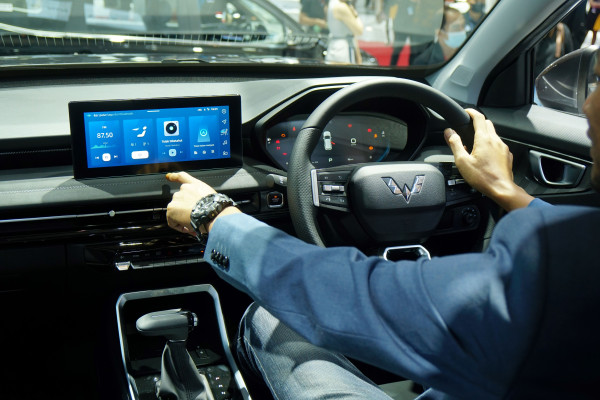 Cuma Rp200 Jutaan, Ini 8 Keunggulan Compact SUV Wuling Alvez