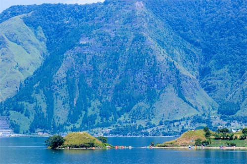 7 Destinasi Wisata di Sekitar Danau Toba, dari Air Terjun hingga Desa Paropo