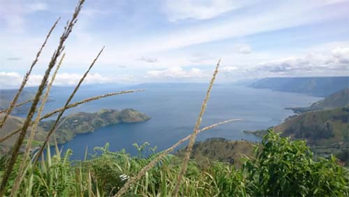 7 Destinasi Wisata di Sekitar Danau Toba, dari Air Terjun hingga Desa Paropo